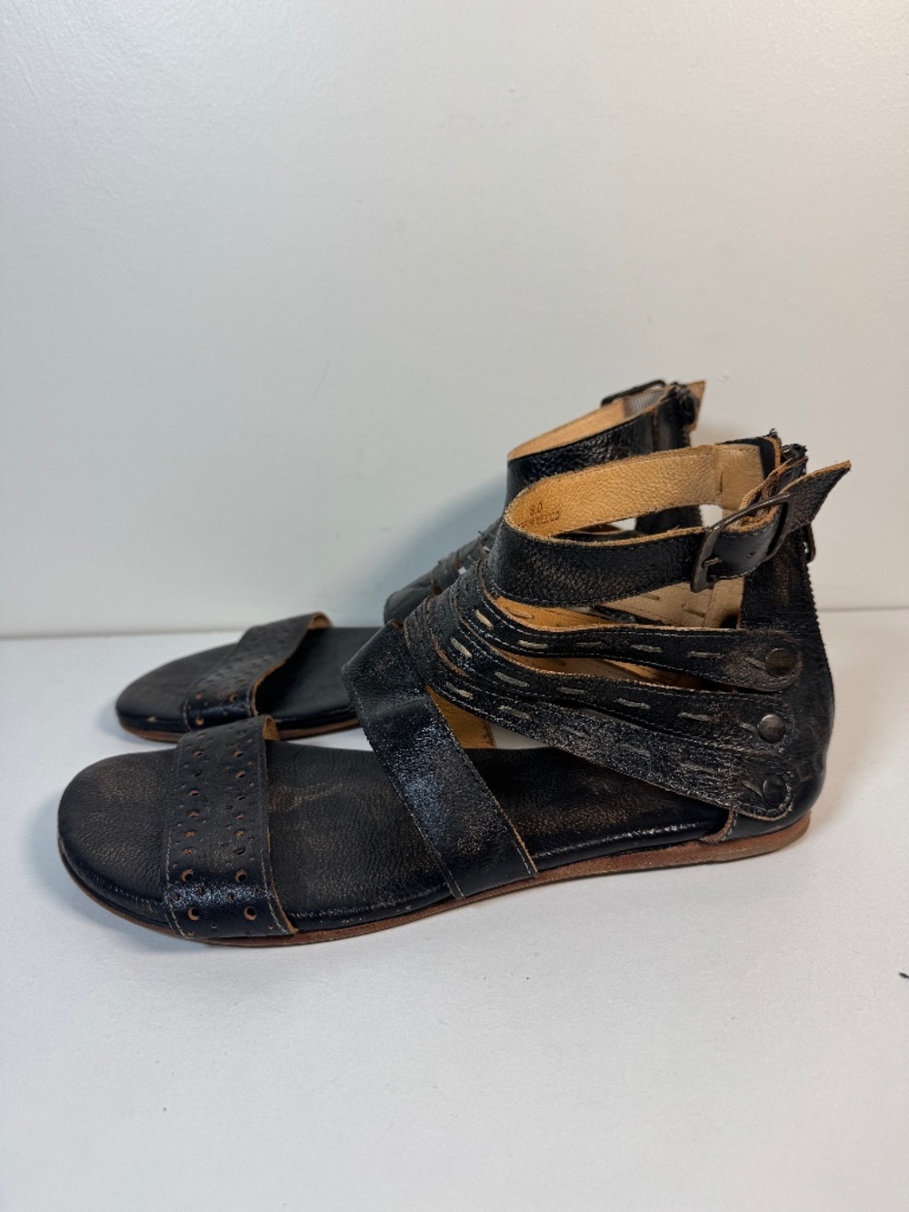 Bed|Stu Artemis Black Leather Strappy Gladiator Sandals - Women's Size 8